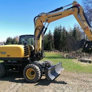 foto ZÁNOVNÍ 12t bagr opěry knickmatic powertilt Yanmar B110 mimoosé ofset